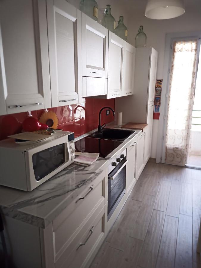 Grand F2 Antibes: Vintage Charm, Beach Proximity & Pet-Friendly Exterior photo