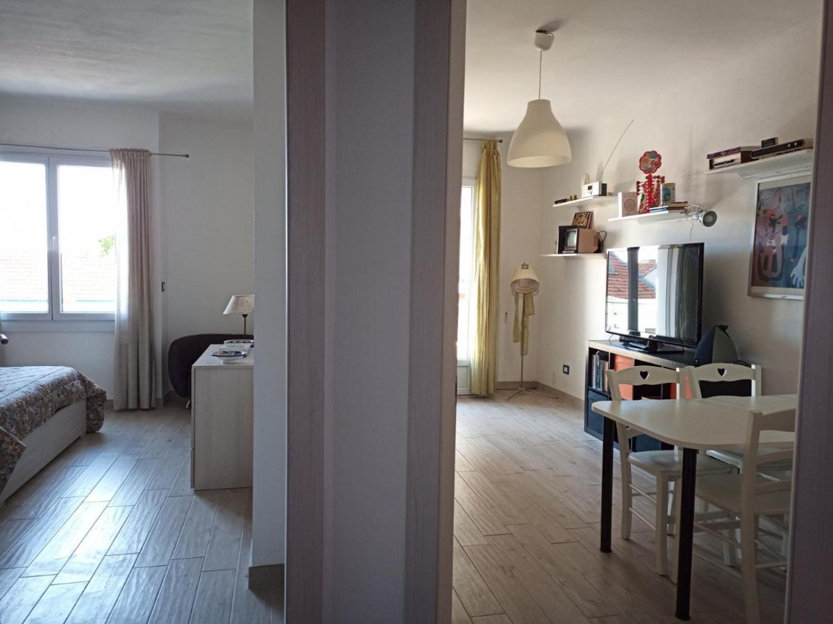 Grand F2 Antibes: Vintage Charm, Beach Proximity & Pet-Friendly Exterior photo
